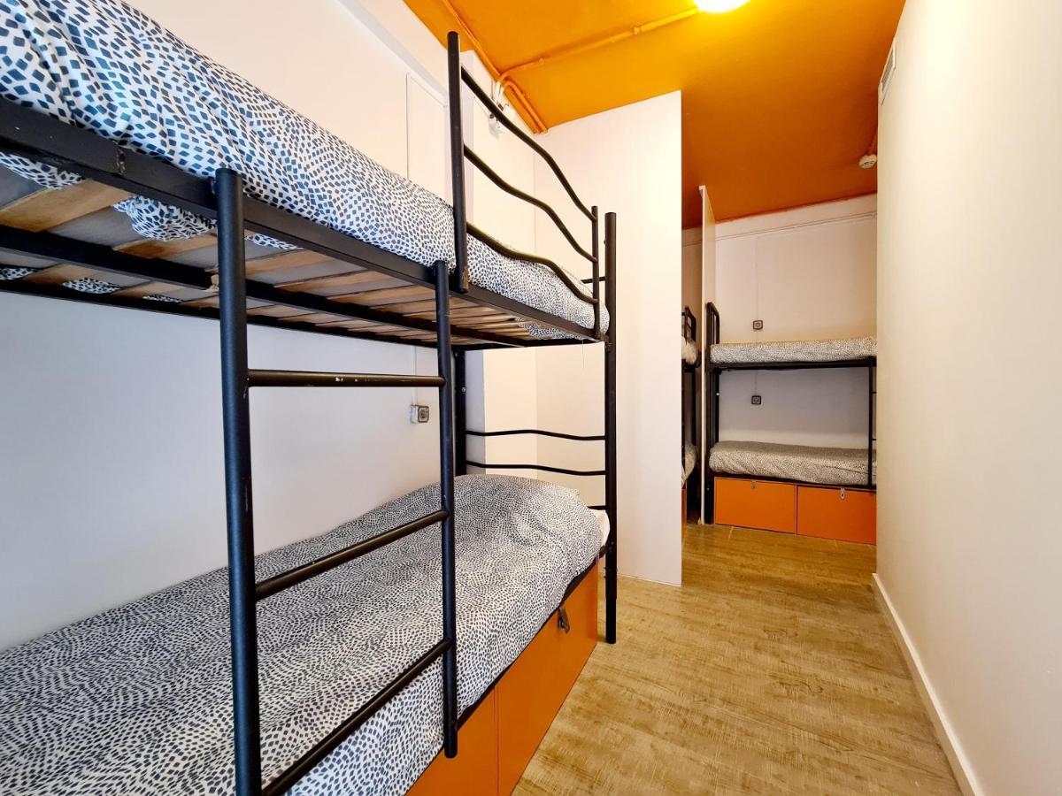 Cama en habitación compartida mixta de 4 camas